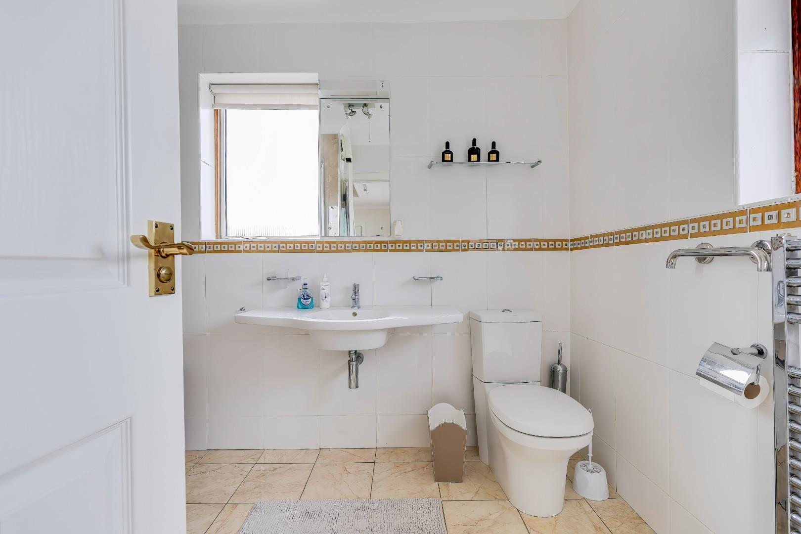 23 Knowbury Avenue, Penarth, CF64 5RX